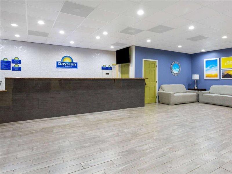 Days Inn By Wyndham Hampton Near Coliseum Convention Center Extérieur photo
