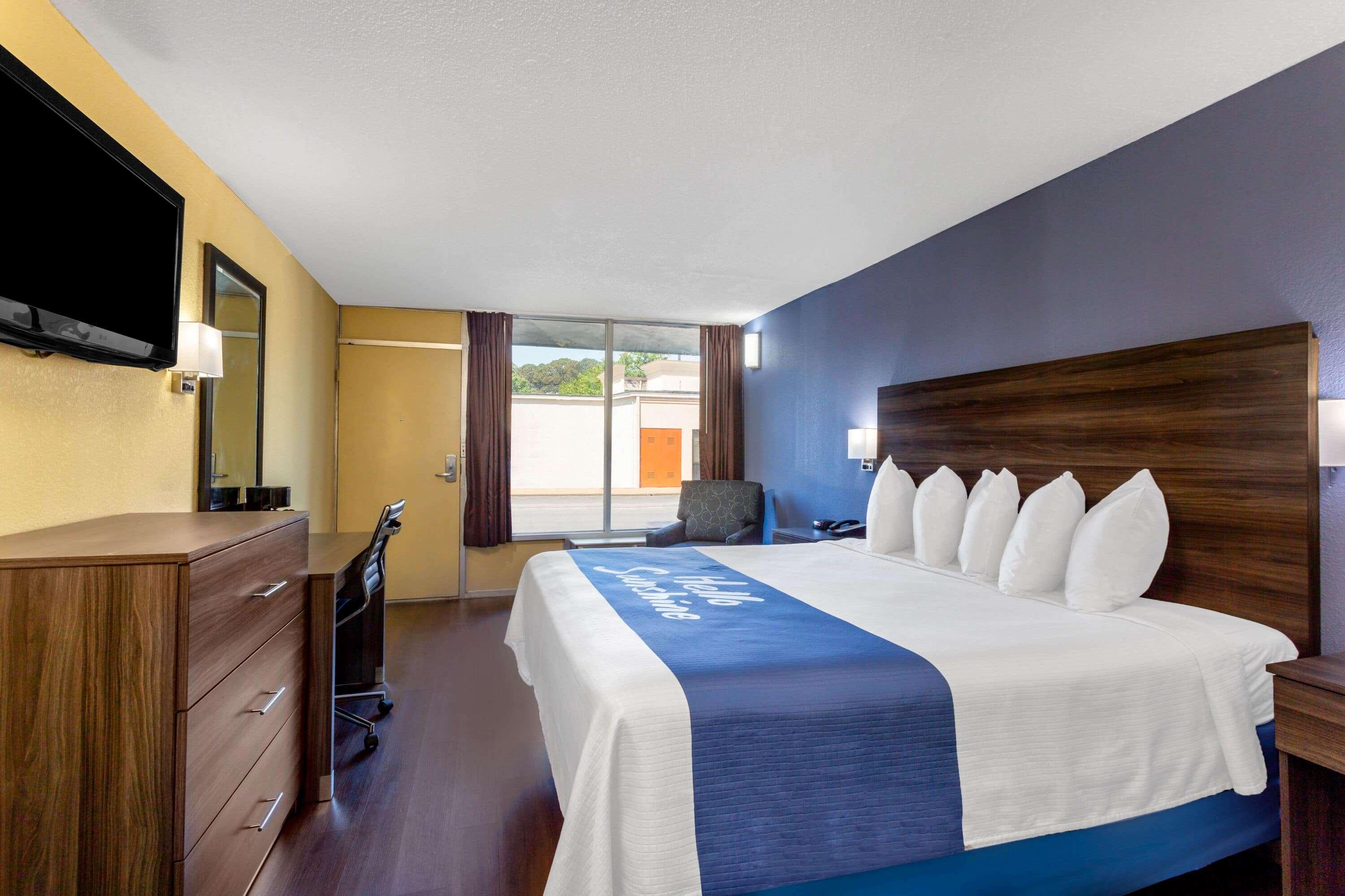 Days Inn By Wyndham Hampton Near Coliseum Convention Center Extérieur photo