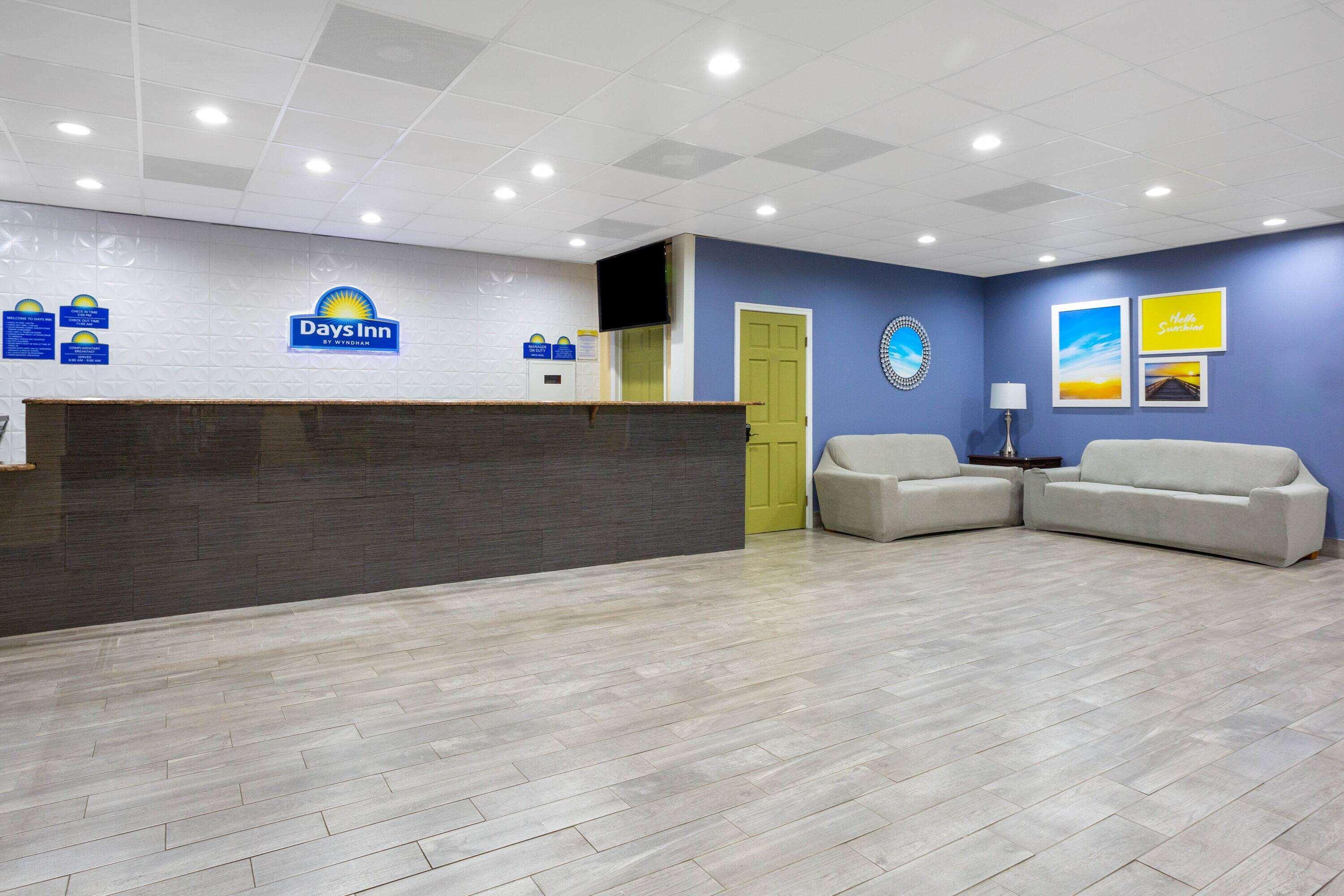 Days Inn By Wyndham Hampton Near Coliseum Convention Center Extérieur photo