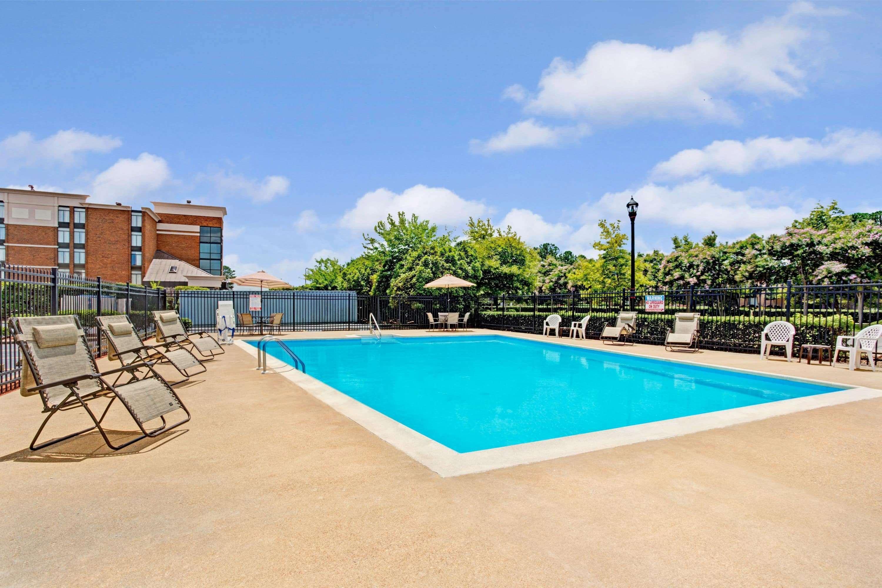 Days Inn By Wyndham Hampton Near Coliseum Convention Center Extérieur photo